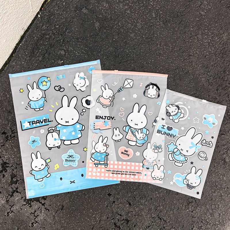 かわいいミッフィーの漫画柄収納バッグ、衣類・靴・下着用、個別 - Travel Accessories Girly のレビューと価格