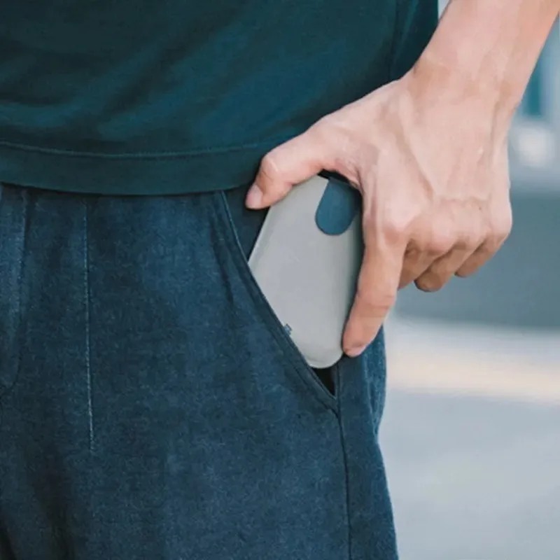 DAX V2 グラデーションレザーカードホルダー スリムポー - Travel Wallet Slim のレビューと価格