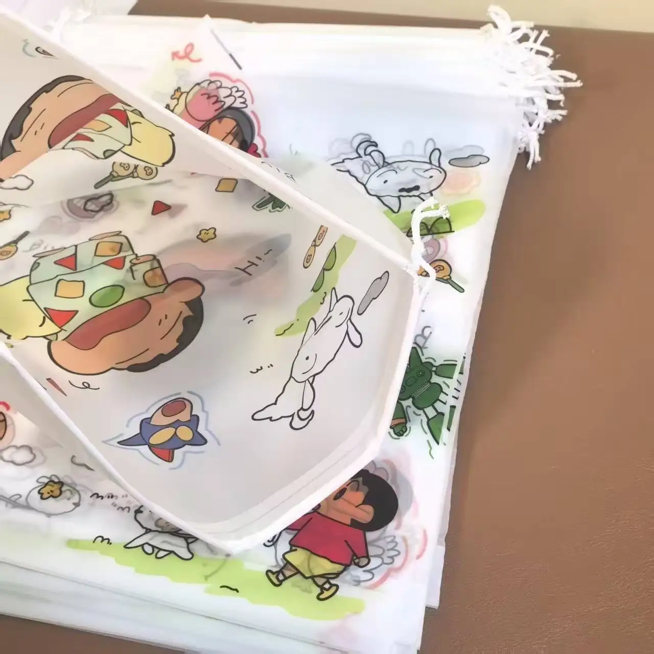 クレヨンしんちゃんのドローストリング付きシューズバッグ。持ち - It Travel Accessories のレビューと価格