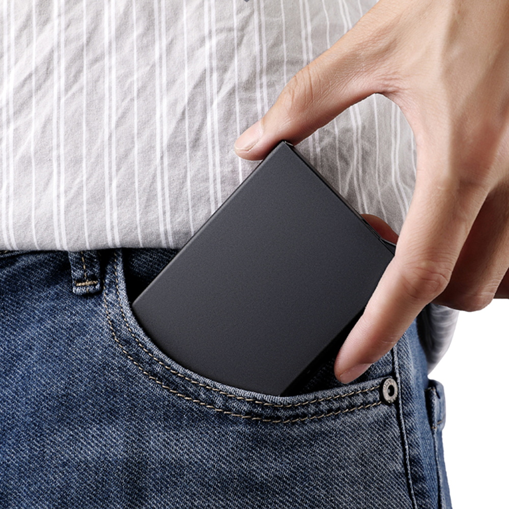 アルミ製RFIDカードホルダー NFCブロッキングリーダー  - Travel Wallet Slim のレビューと価格